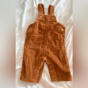 Little Co Kohls  corduroy overalls size 3 months